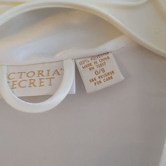Victoria's Secret short robe Women's O/S silky cream Pre-owned - Picture 3 of 5